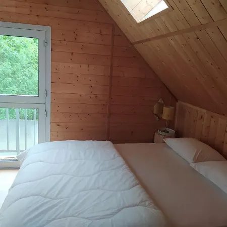 Tatil Evi La Pironniere - Piscine, Nature, Au Bord De La Riviere