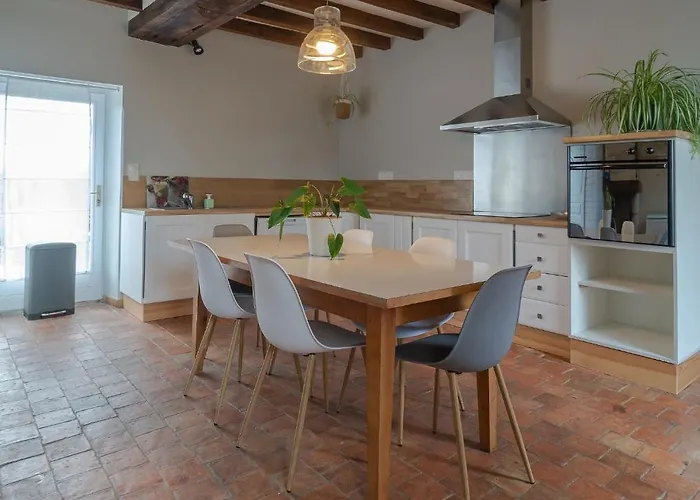 La Pironniere - Piscine, Nature, Au Bord De La Riviere Feriehus *