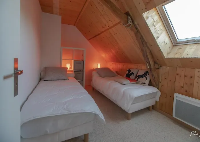 La Pironniere - Piscine, Nature, Au Bord De La Riviere