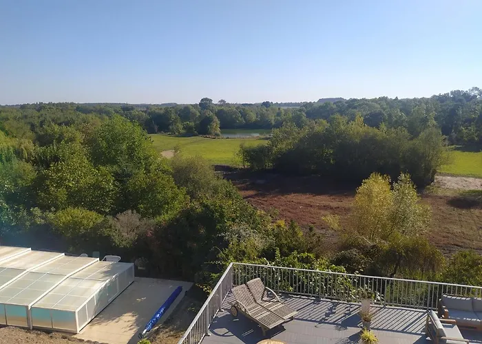 La Pironniere - Piscine, Nature, Au Bord De La Riviere Feriehus Montreuil-sur-Maine